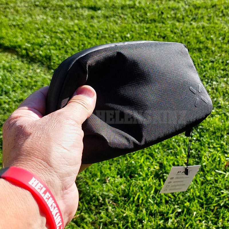 Squeazing the Black Medium Pax Bag NZ