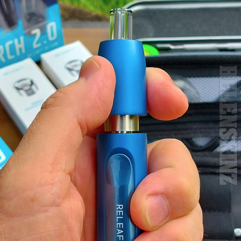 Opening the RELEAFY TORCH 2.0 Dab Pen NZ