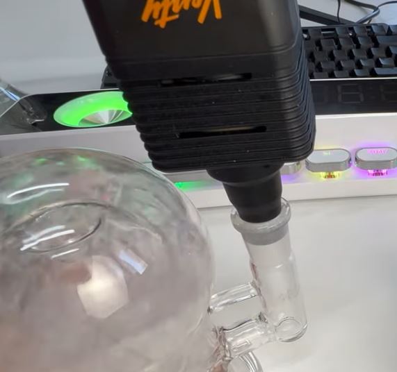 Using Bong with Venty Vape Universal Water Adapter NZ