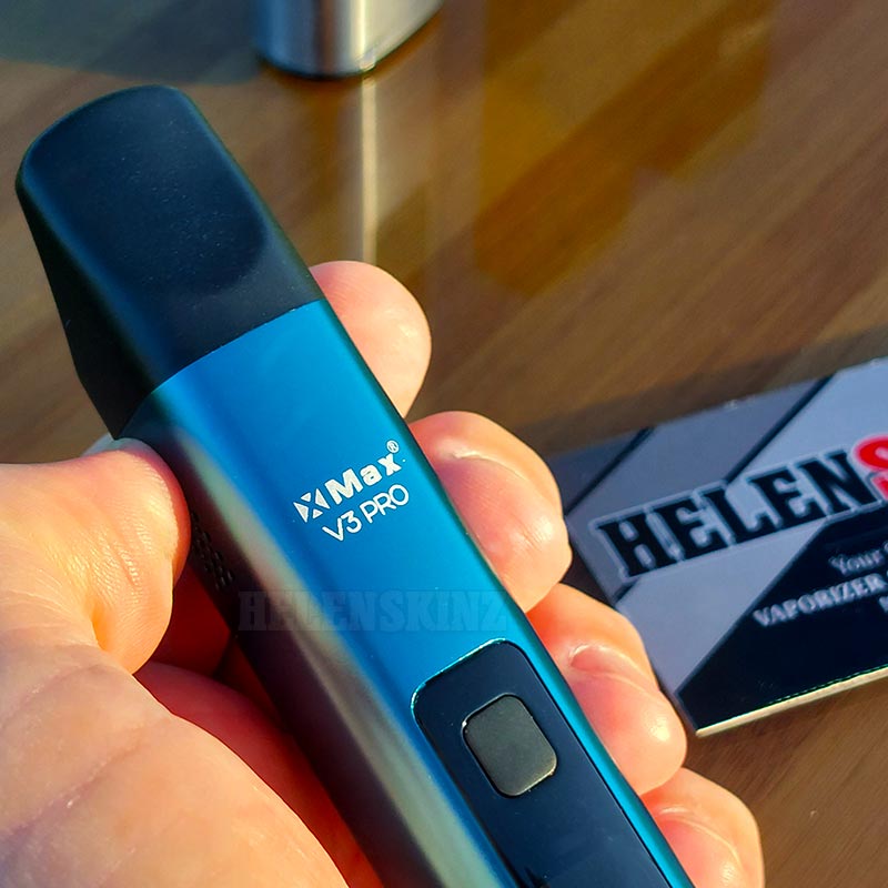 Close up of Blue XMAX V3 PRO Vaporizer Helenskinz NZ