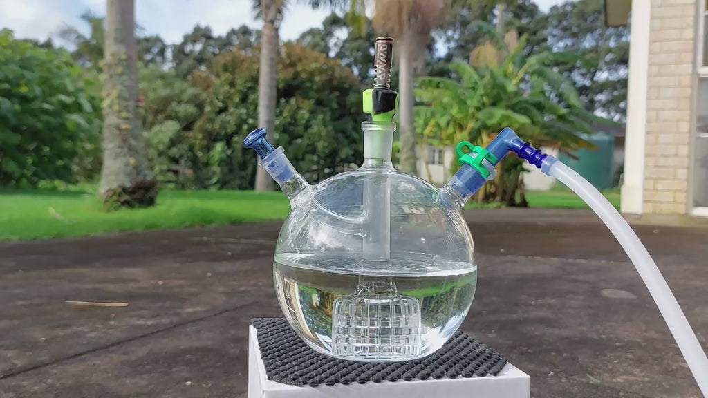 Using the Whip on the Haze DUO Bong NZ