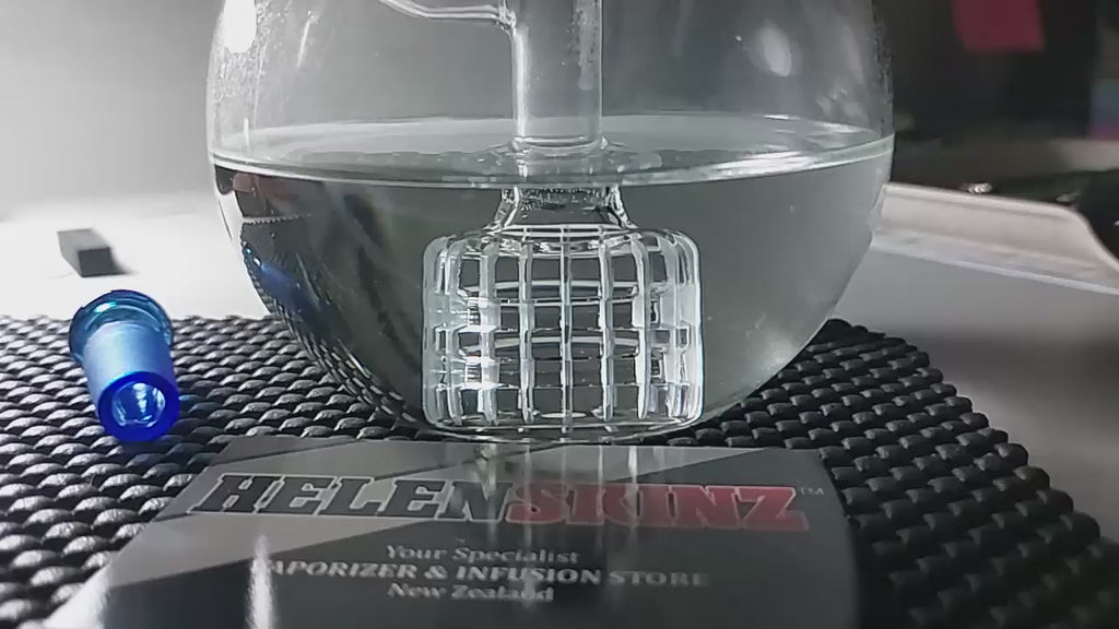 Slow Mo Vapor Bubbles in the HAZE DUO Bong Video