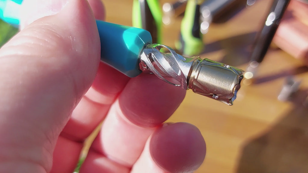 Slow Mo video of the new 2023 Helix Tip on a DynaVap B Vaporizer NZ